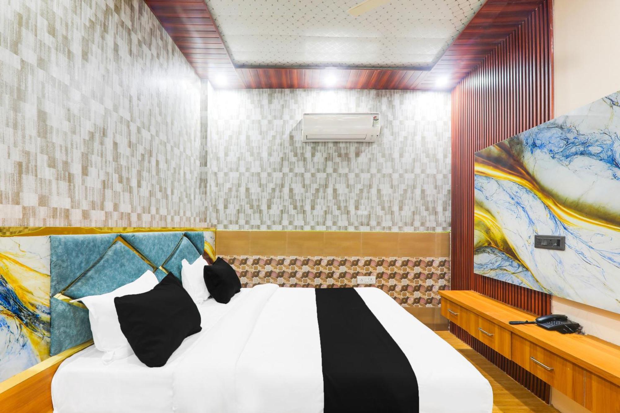 Hotel O V. K Palace Inn Lucknow Extérieur photo